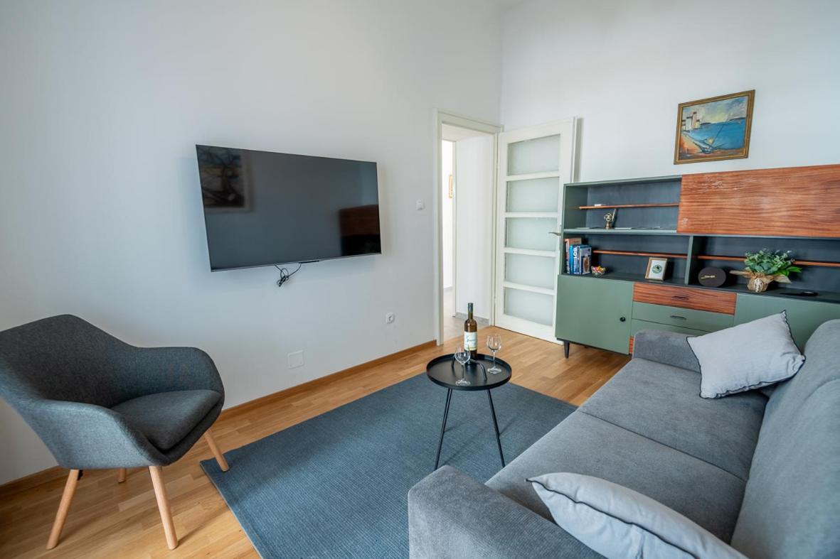 Apartment Eta - U Centru Grada